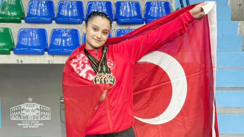 Selçuk Üniversitesi öğrencilerinden uluslararası şampiyonalarda 14 madalya