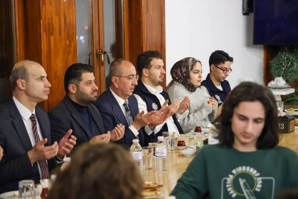 Konyalı Başkan Vatandaşlarla İftarda Bir Araya Geldi!