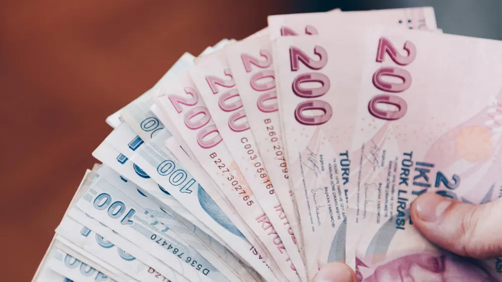 Emeklilerin Bayram İkramiyesi Ödemeleri Yarın Başlıyor!