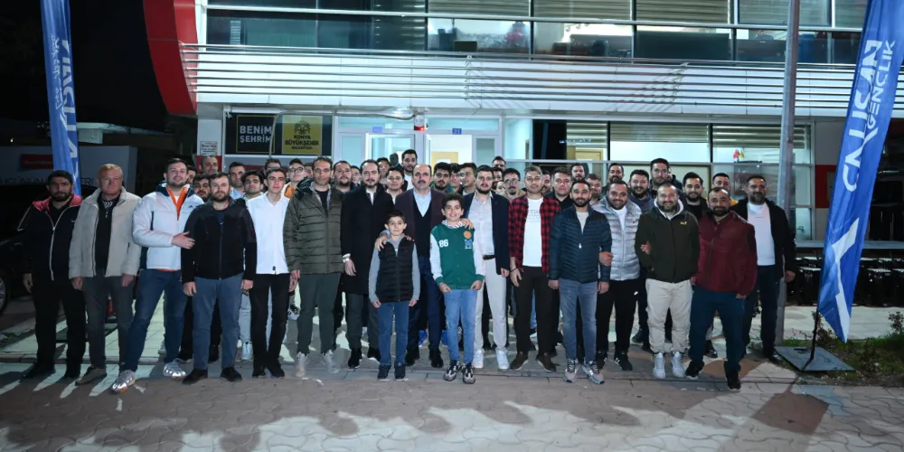 Altay, Çalışan Gençlik Meclisi üyeleri ile sahur yaptı