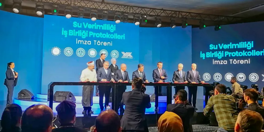 KTÜN Rektörü Çelik, Su Verimliliği Zirvesi’ne katıldı