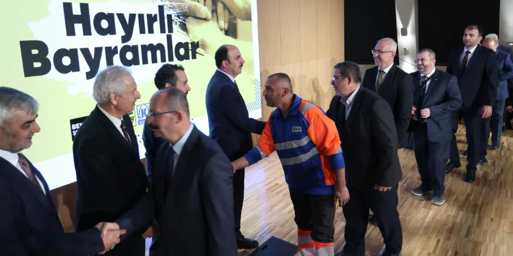 Başkan Altay belediye personelleriyle bayramlaştı