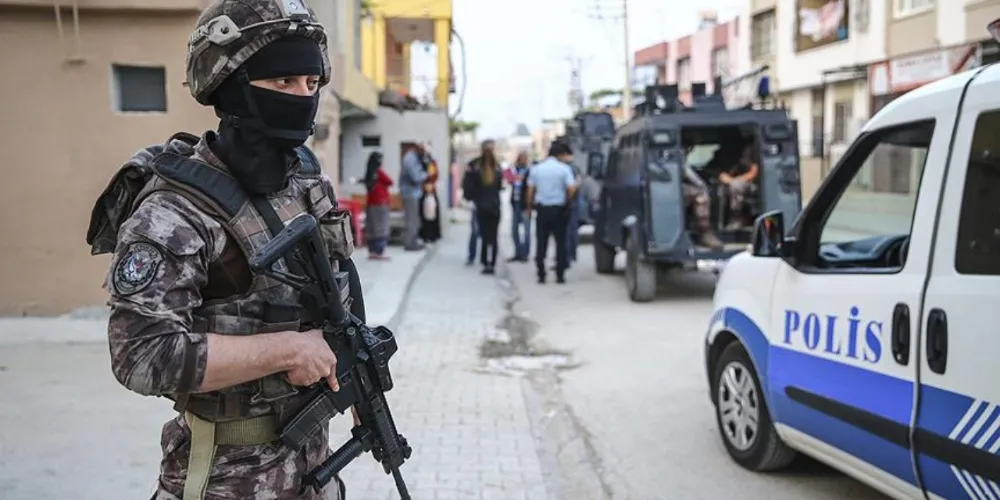 Konya merkezli 9 ilde operasyon! 20 kişi gözaltına alındı