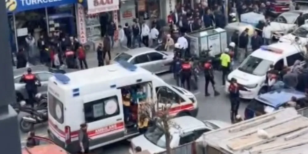 Kamyonun altında kalan küçük çocuk öldü