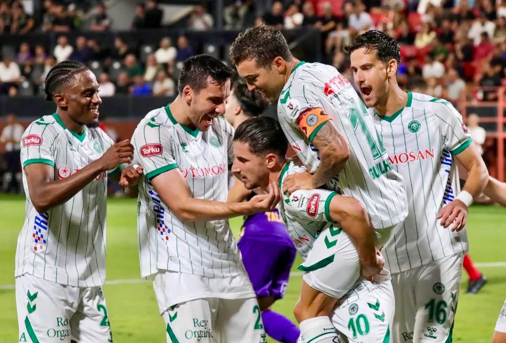 Konyaspor lige süper bir başlangıç yaptı